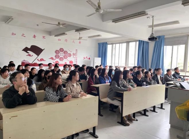 守護生命，防患未然——我系開展防震應(yīng)急演練及心理疏導(dǎo)專題活動