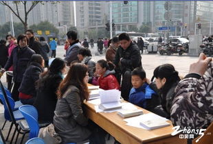 2012元旦 左岸公益在萊蒙都會(huì)廣場(chǎng)開展家庭教育公益咨詢活動(dòng)紀(jì)實(shí)